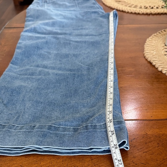 Luvamia Size XL High-Rise Light Blue Wash Jeans Measurements in pics. - Picture 3 of 7